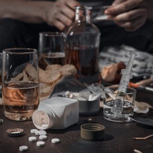 assortment of dugs and paraphernalia